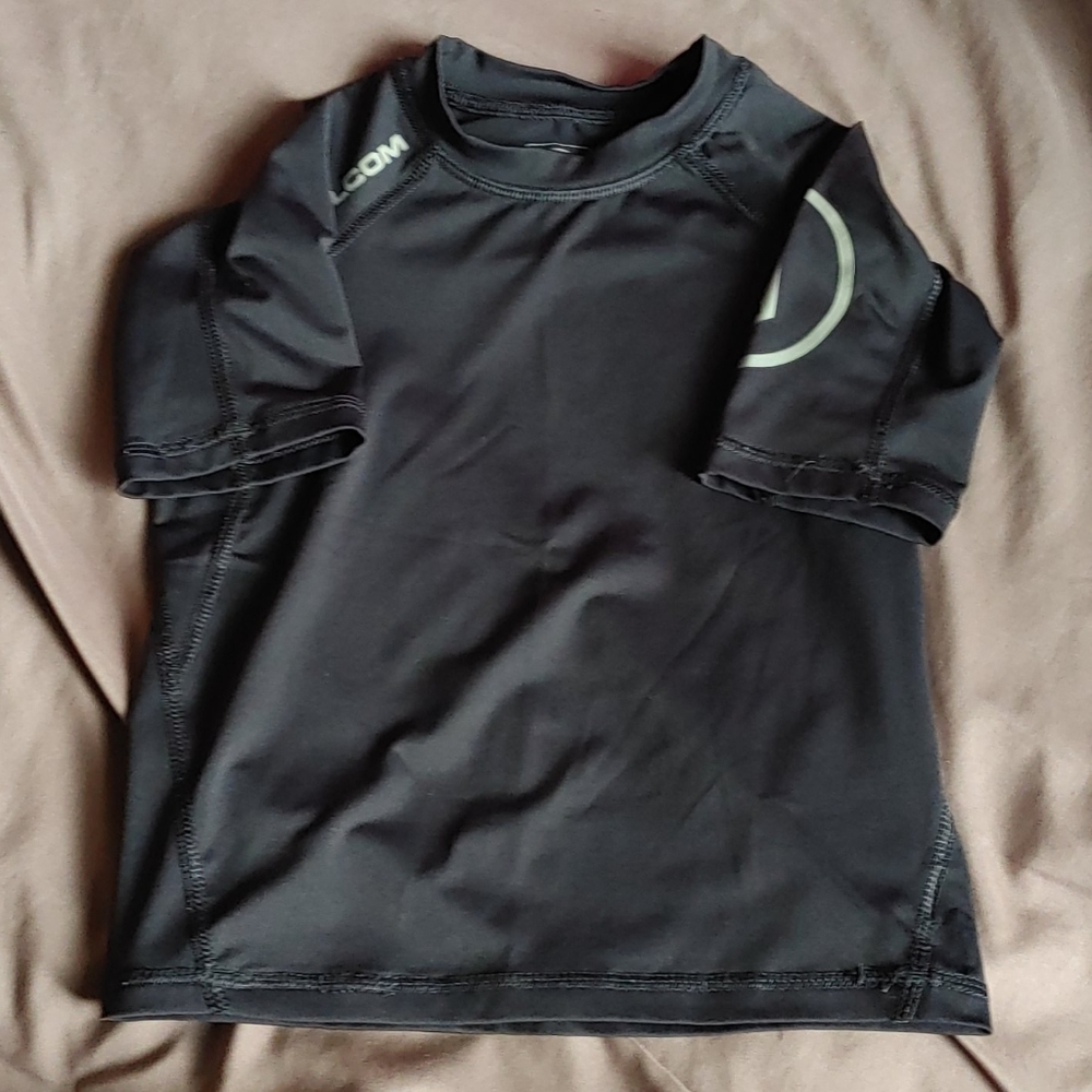 4 for $12 - Volcom Anti UV Rashguard